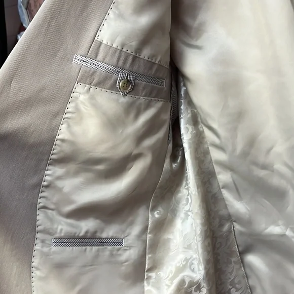 Men’s suit coat - Picture 4 of 7